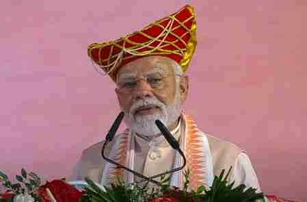 PM Modi实际上在Madhya Pradesh开设了三个运输项目