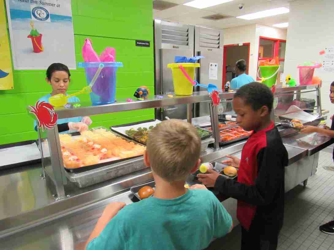 CCISD儿童营养部宣布在四个地点的夏季喂养时间表