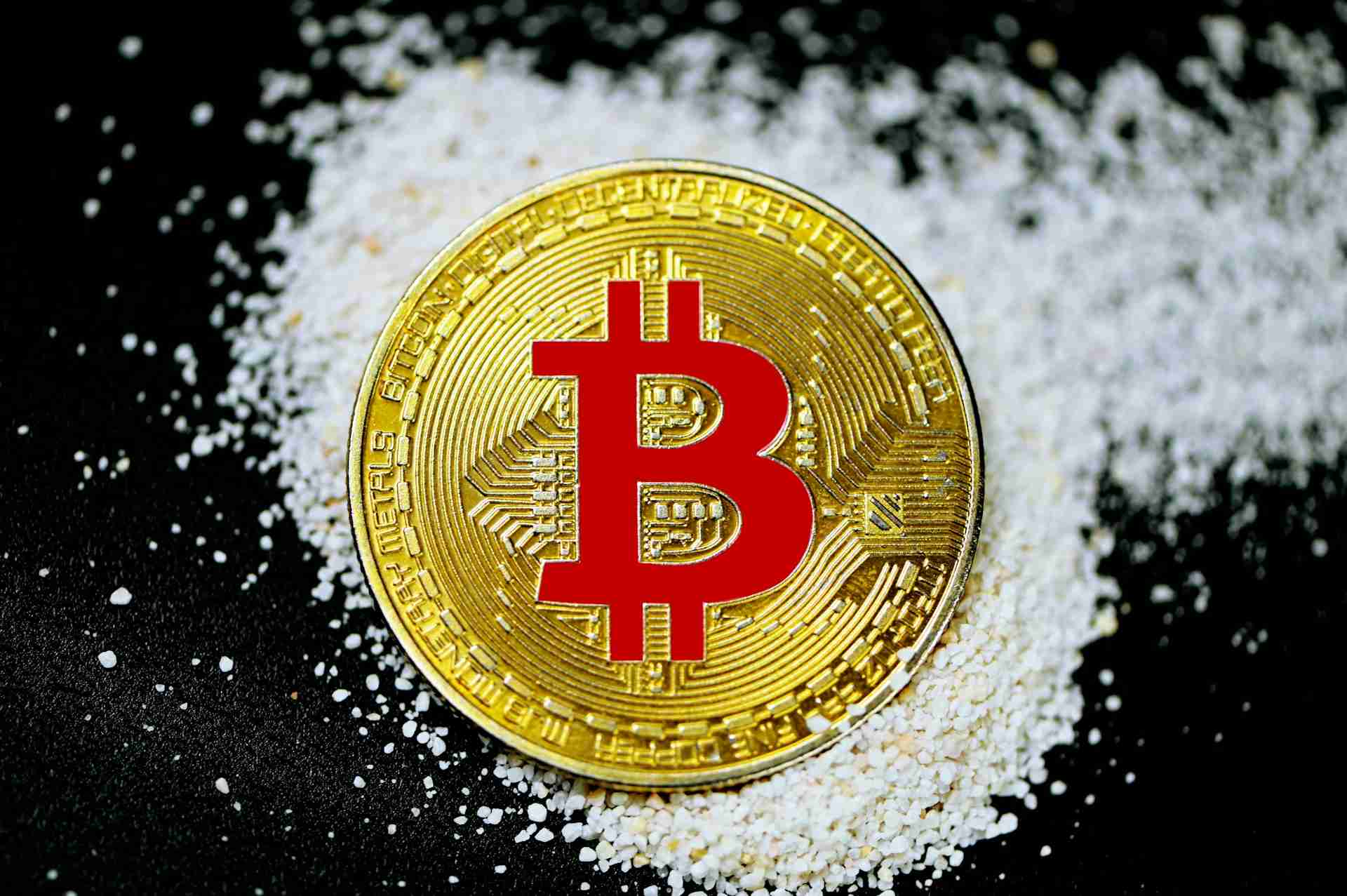 比特币（BTC）哈希丝带指示灯闪烁购买信号，BTC可能正在为下一个向上移动做好准备