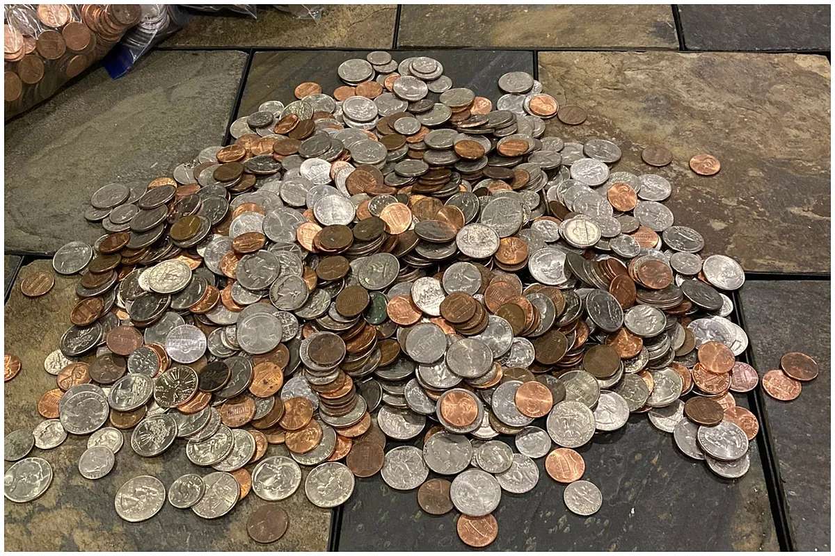 据说从1976年开始的罕见的双百年季度硬币,每个都价值高达2.7亿美元