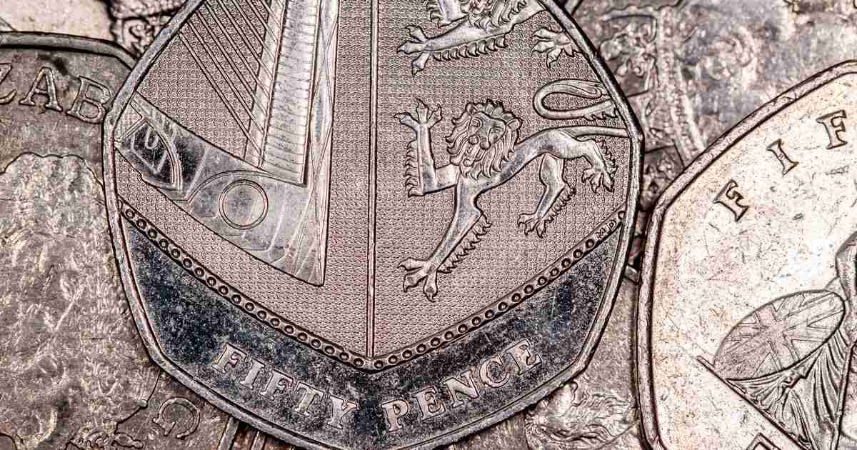 罕见的50p硬币警报：袋装换钱的价值250英镑吗？