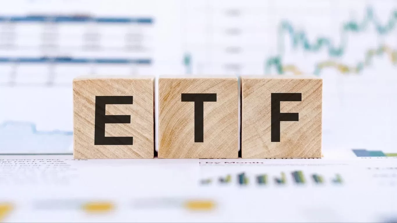 Solana，Ethereum，ETFS和Staking：加密投资的新时代？