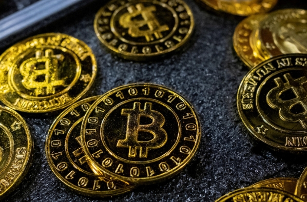 比特币最新价格走势图软件 比特币24小时行情在线看 - php中文网
